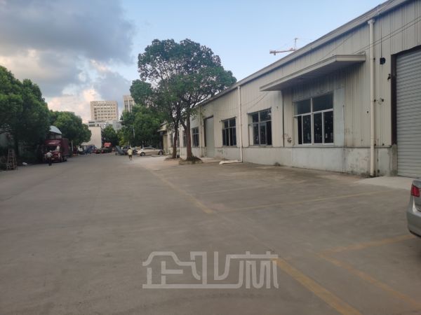 厂房正门图
