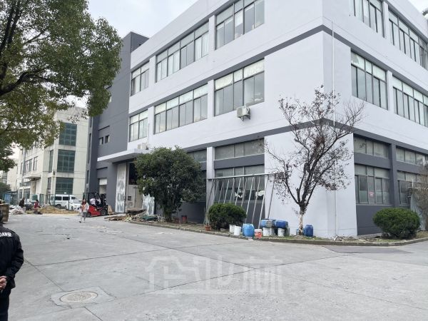出租车墩多层厂房可生产可办公
