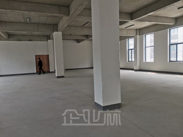 厂房正门图