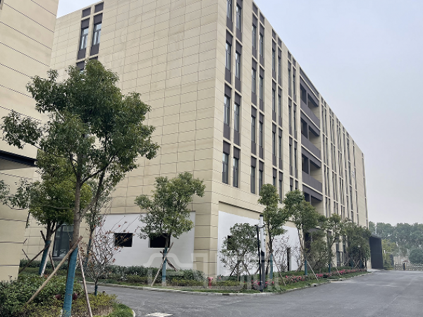 厂房正门图