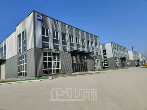 工业土地性质，一房一证，50年大产权 中间无立柱，可架10吨行车，有独立办公