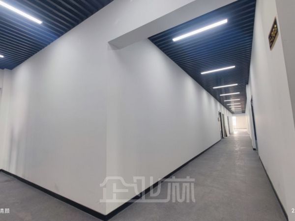厂房正门图