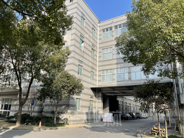 厂房正门图