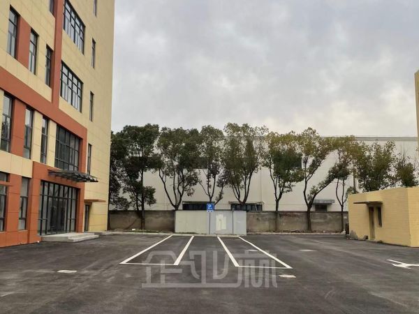 厂房正门图