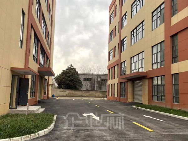 厂房正门图