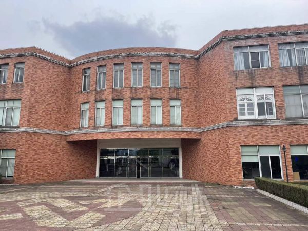 厂房正门图