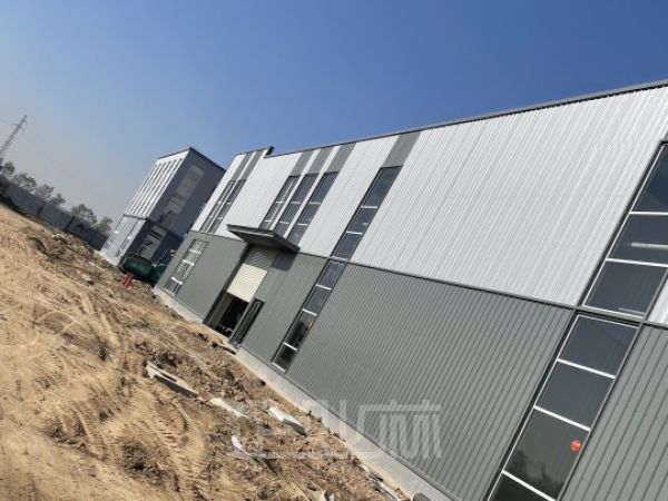 厂房正门图