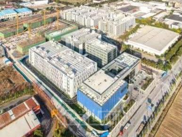 厂房正门图