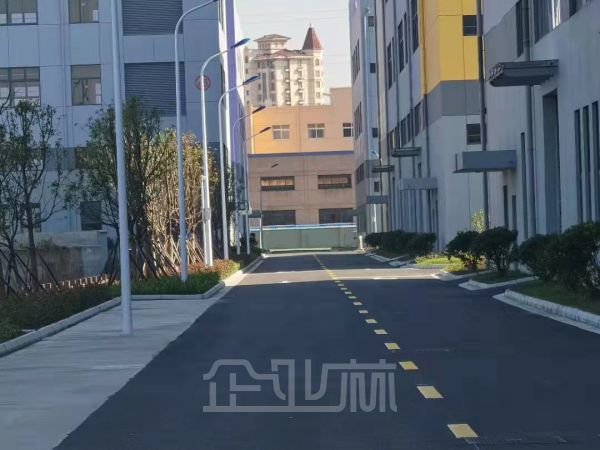 厂房正门图