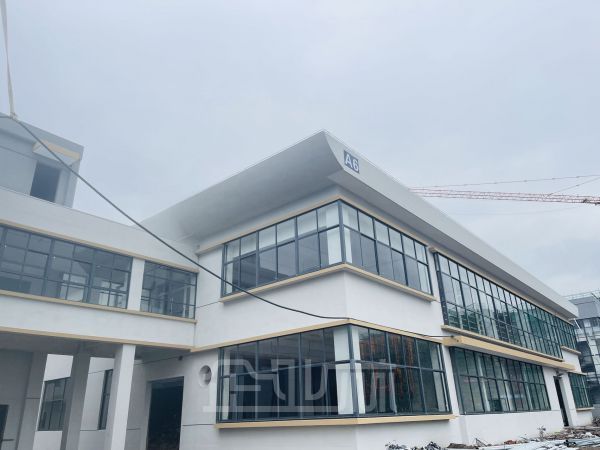 厂房正门图