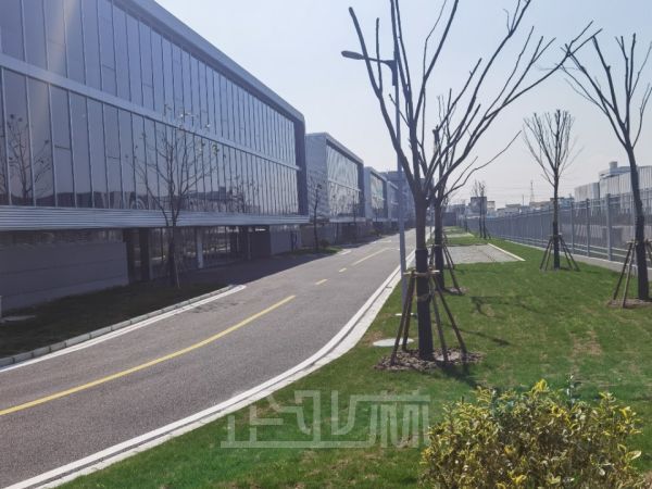 厂房正门图