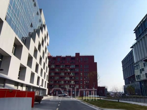厂房正门图