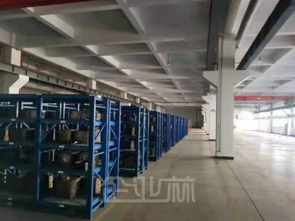 厂房正门图