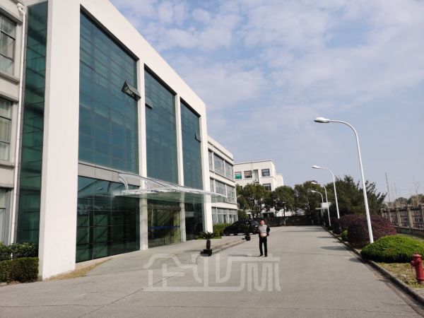 厂房正门图