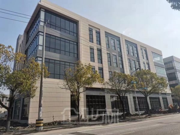 厂房正门图