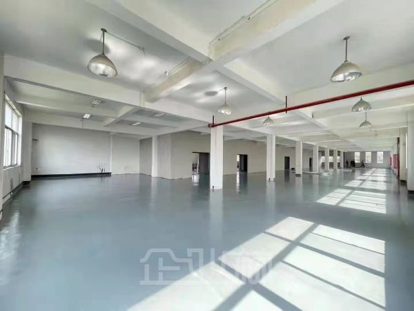 厂房正门图