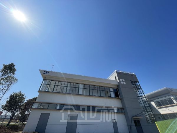 厂房正门图