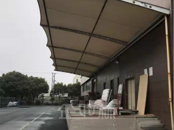 厂房正门图