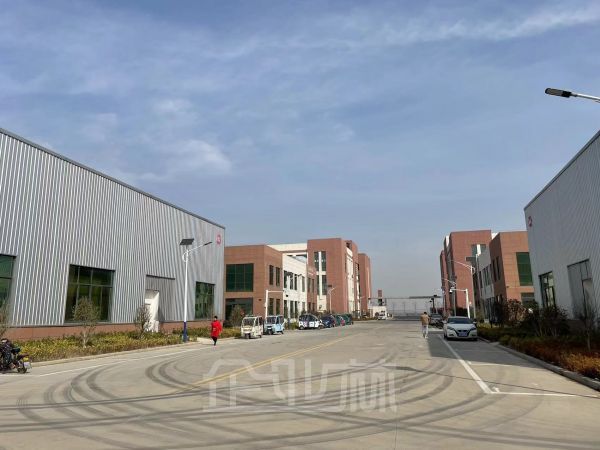 出售徐州12米单层厂房，无税收要求，除化工企业均可入园