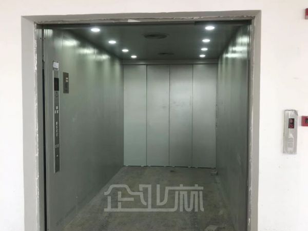厂房正门图