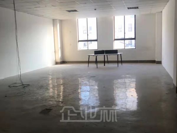 厂房正门图
