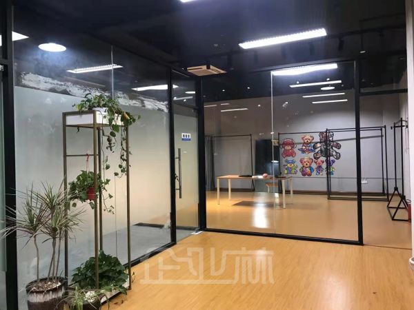 厂房正门图
