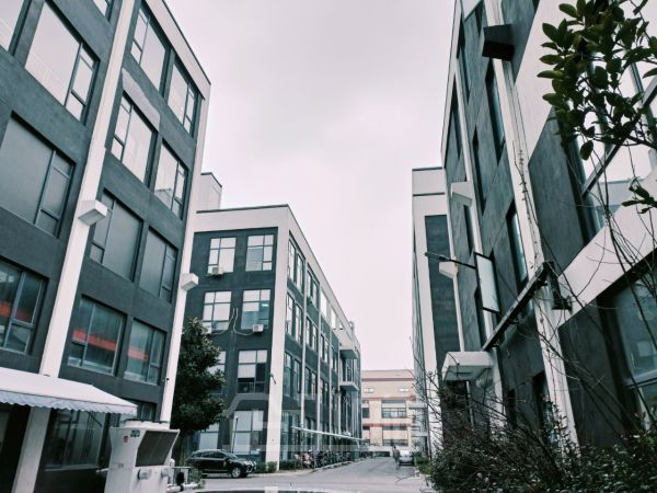 厂房正门图