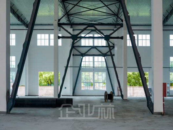 厂房正门图