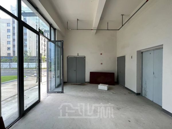 厂房正门图