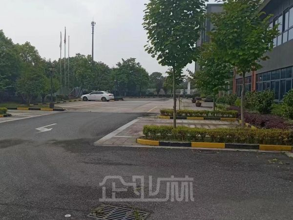 厂房正门图
