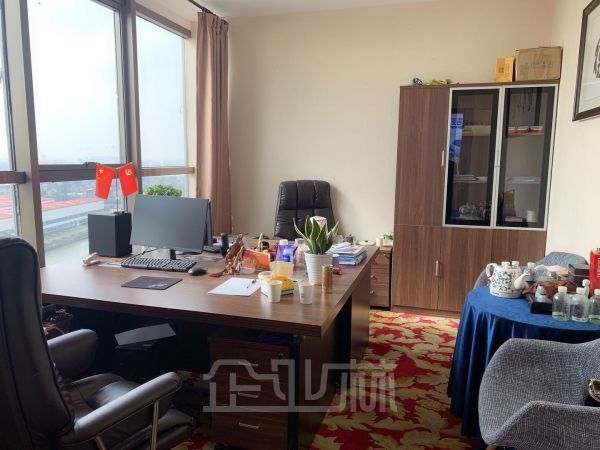 厂房正门图