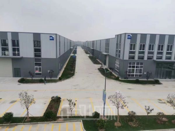 厂房正门图