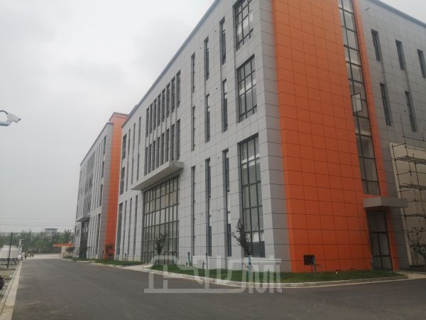 厂房正门图