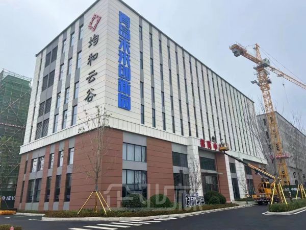 城阳流亭核心位置大型生产厂房出售，价格钜惠