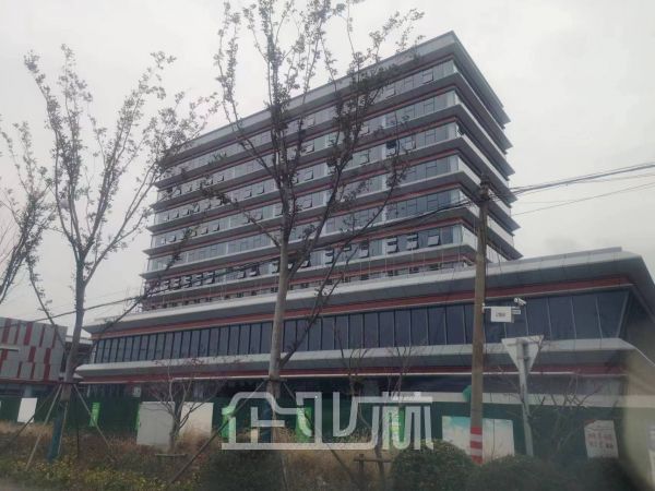 张家港市三兴镇政府园区，位置好，价格低