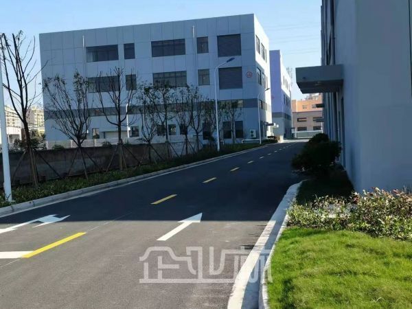 厂房正门图
