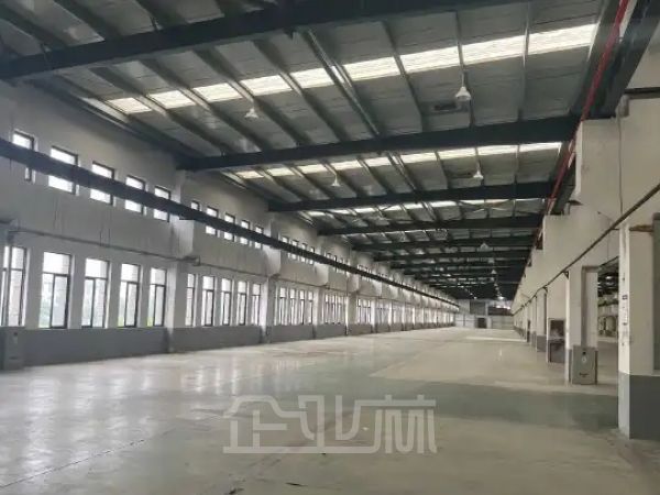 厂房正门图