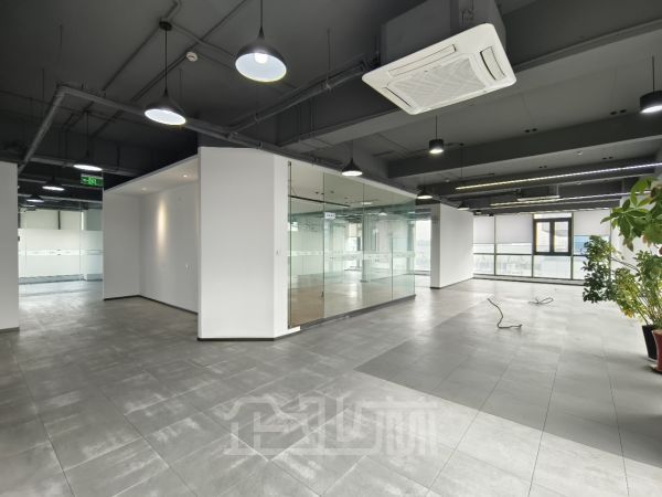 厂房正门图
