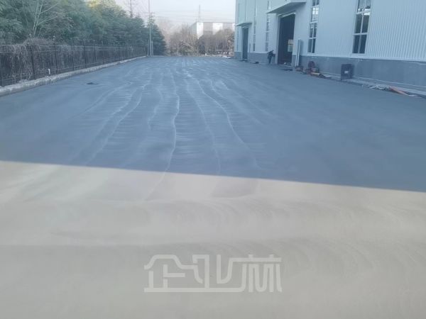 厂房正门图