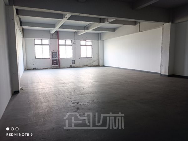 厂房正门图