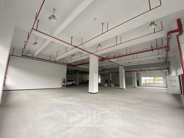 厂房正门图