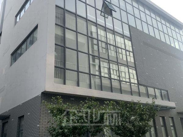 昆山陆家3100平两层独栋标准厂房出租