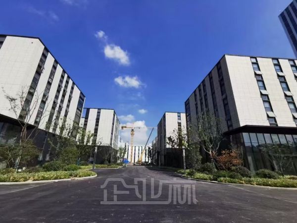 厂房正门图
