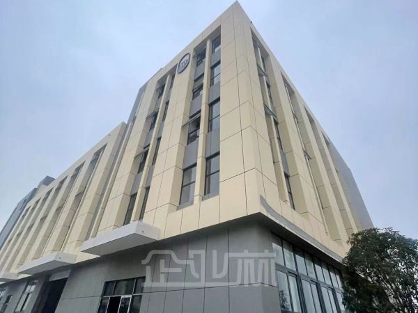 厂房正门图