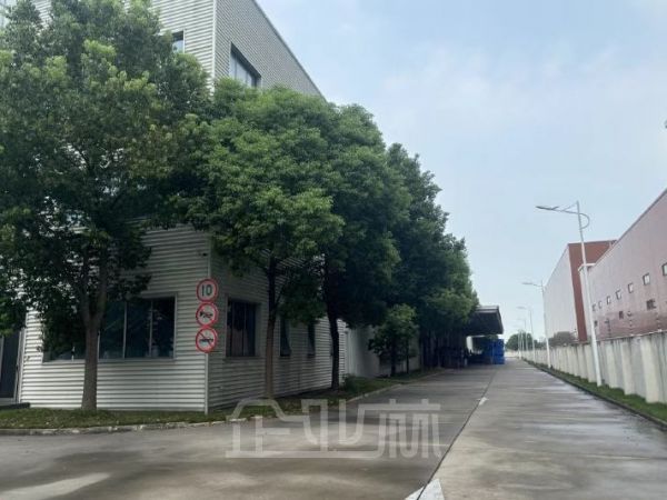 厂房正门图