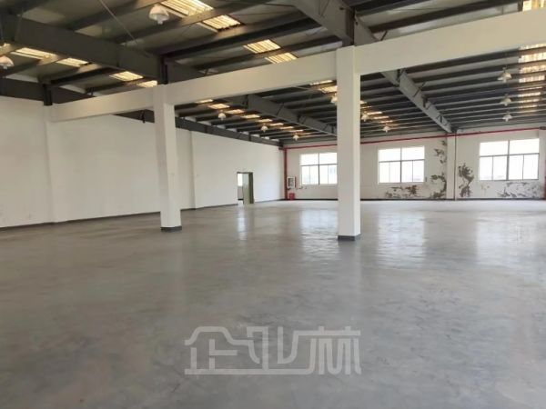 厂房正门图