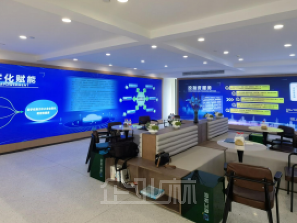 厂房正门图