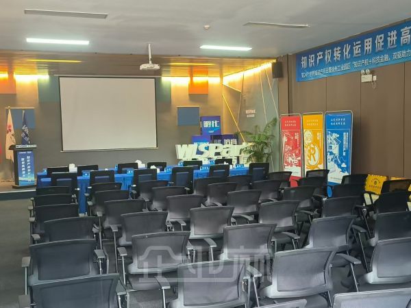 厂房正门图