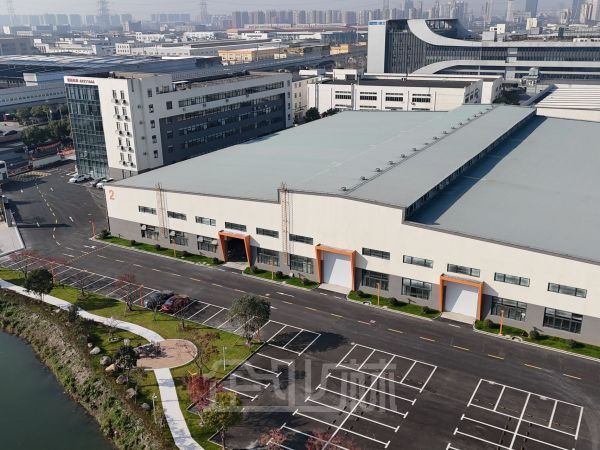 厂房正门图