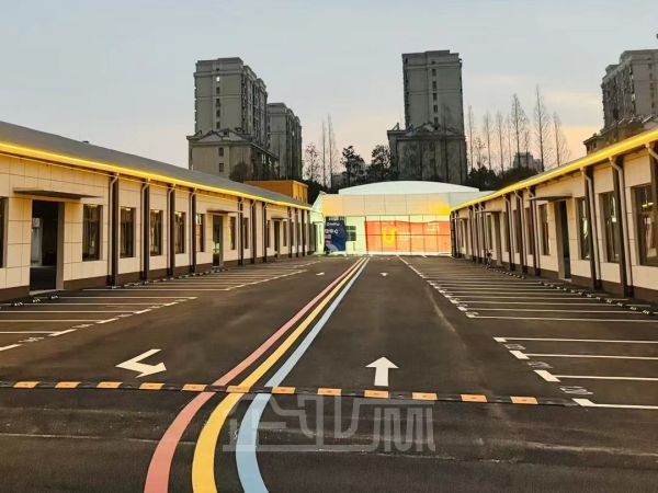 上海奉贤南桥街区内厂房